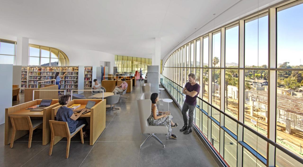 BIM建筑|Riverside 市立图书馆 / Johnson Favaro