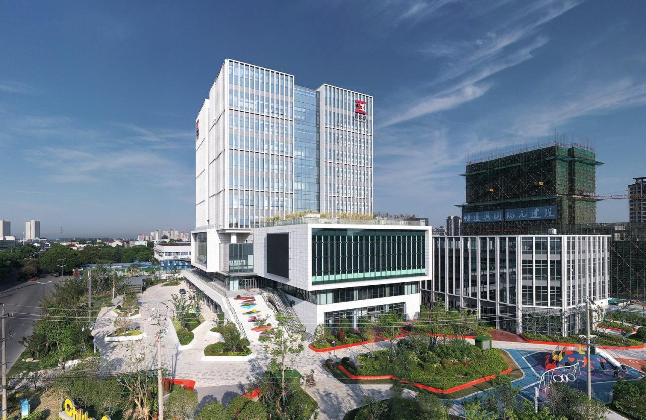 BIM建筑|一站式全民教育综合体：翼立方教育发展中心 / 简和工作室