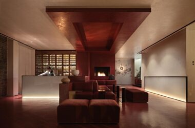 BIM建筑|历史建筑中的火锅“博物馆”：杭州GUD火锅餐厅旗舰店 / 八荒设计-BIM建筑网