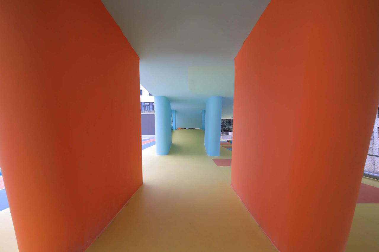 BIM建筑|九寨沟县启航幼儿园 / 东意建筑