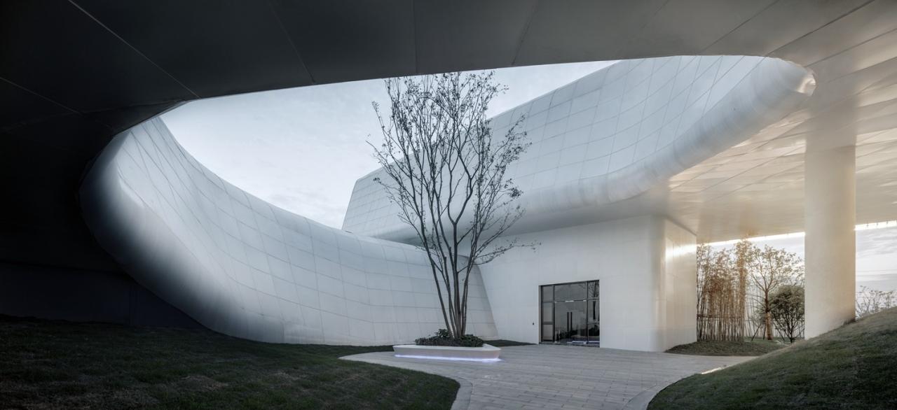 BIM建筑|反重力生长的有机体—洪湖·新滩展示中心 / UA尤安设计