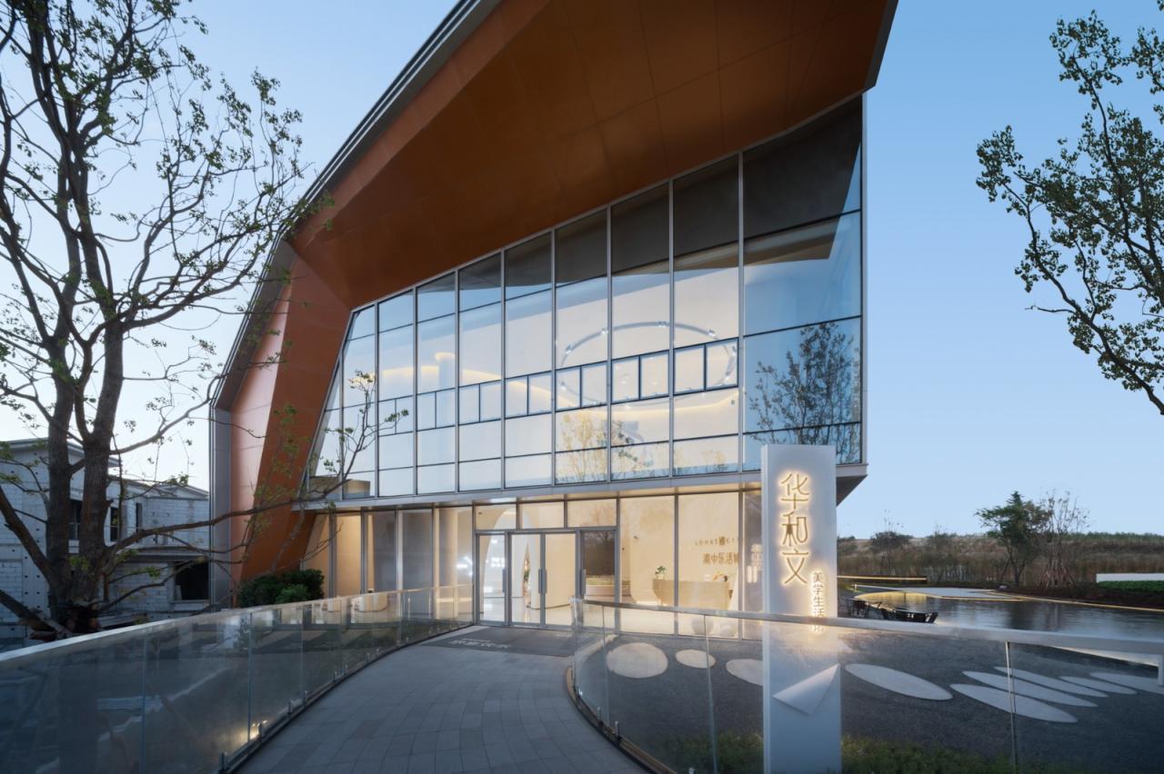 BIM建筑|丝带萦绕于山林间的遐想-昆明华侨城 ▪ 滇中乐活城社区中心 / 成执设计