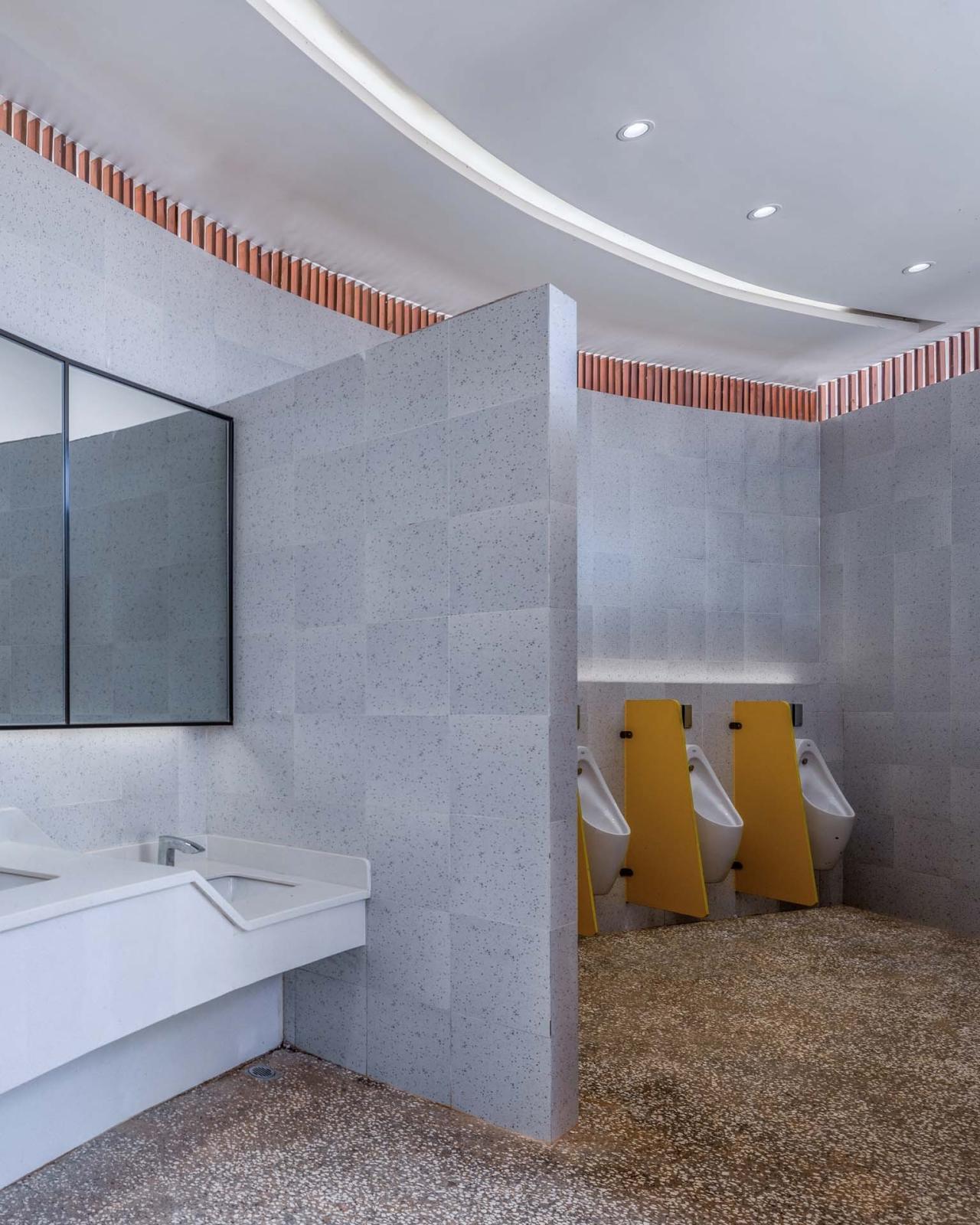 BIM建筑|梁子湖长岭渡口景观公厕 / 原榀建筑