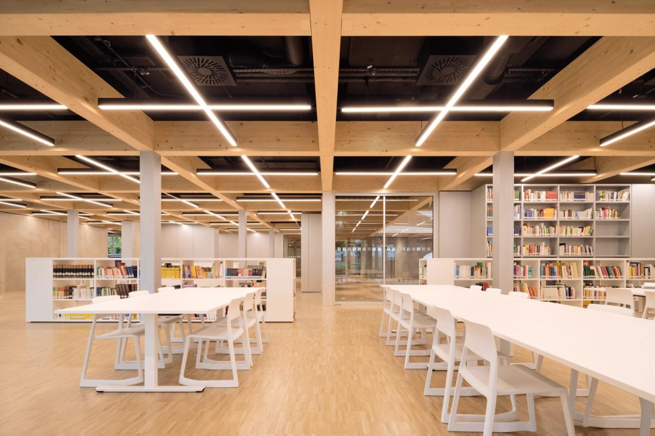 BIM建筑|旋转45度，校园食堂与媒体中心 / wulf architekten