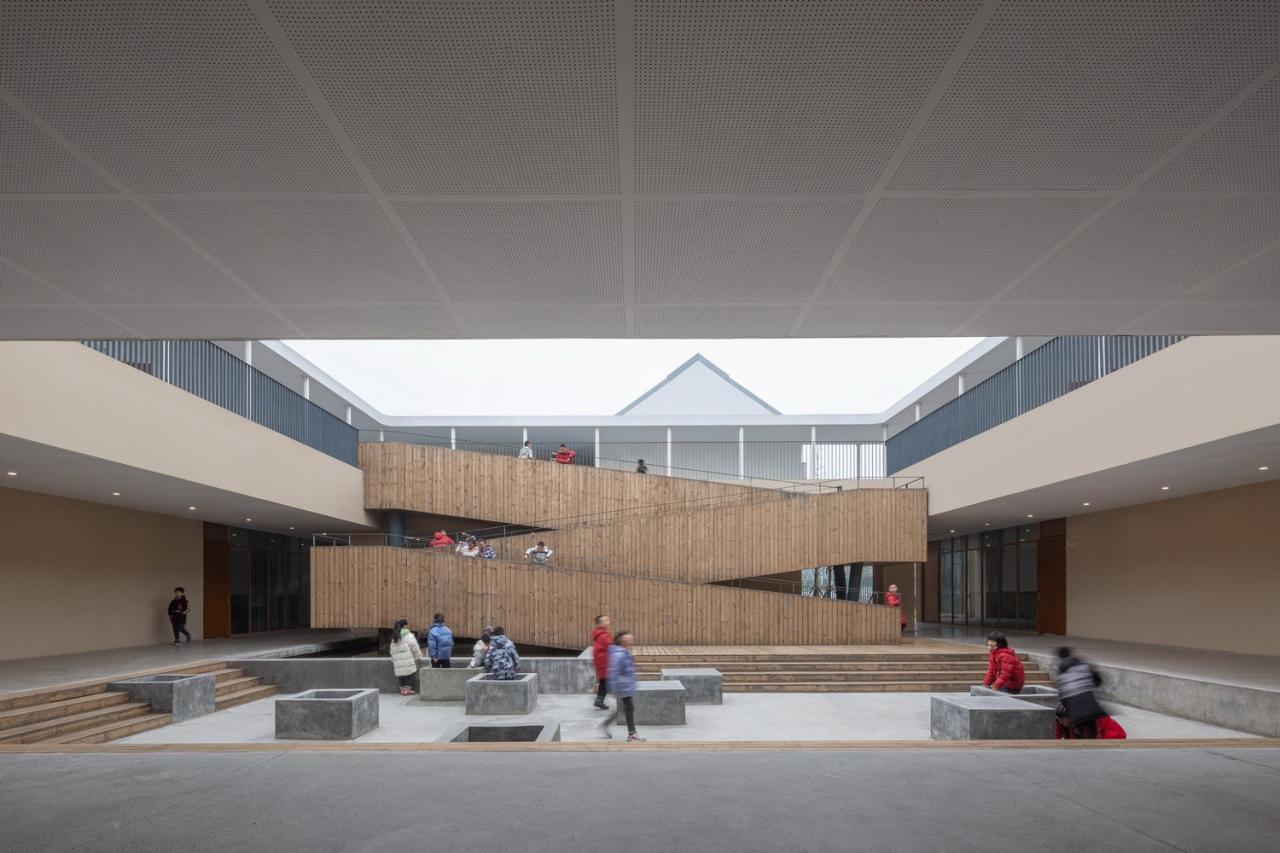 BIM建筑|平行与光的学校——青衣江路小学校 / 迹·建筑事务所（TAO）