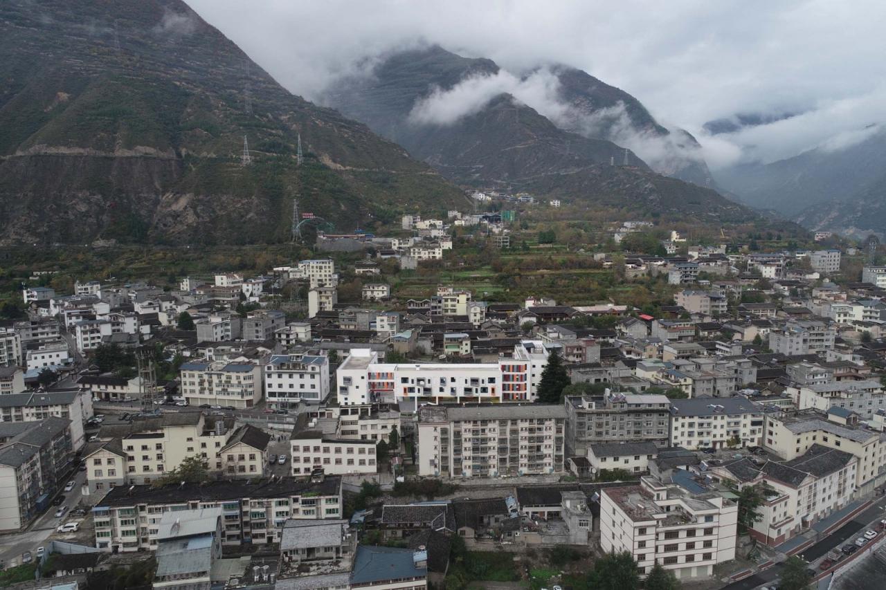 BIM建筑|九寨沟县启航幼儿园 / 东意建筑