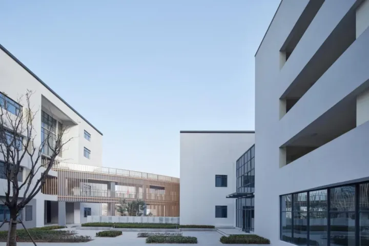 BIM建筑|“时间的容器”——郑州爱华国际学校 / UA尤安设计