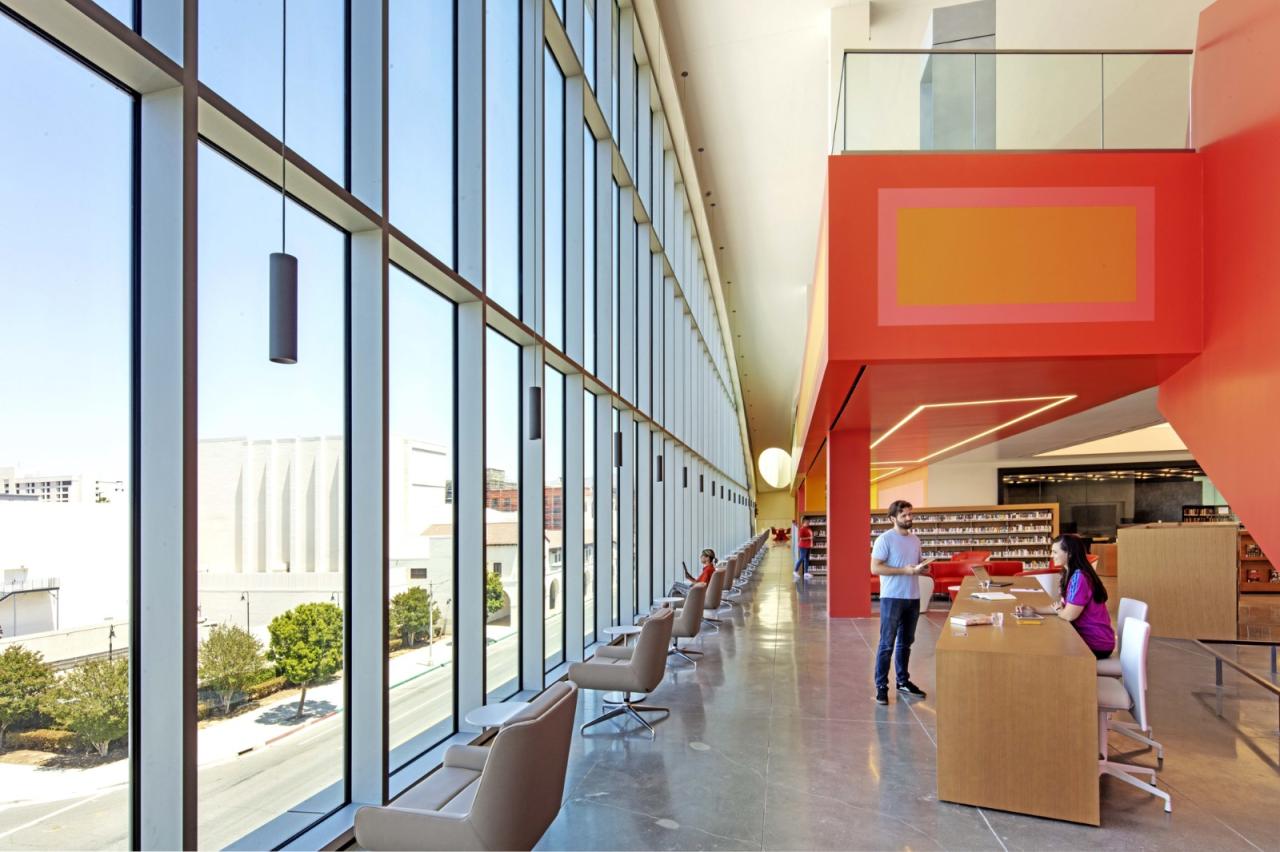 BIM建筑|Riverside 市立图书馆 / Johnson Favaro