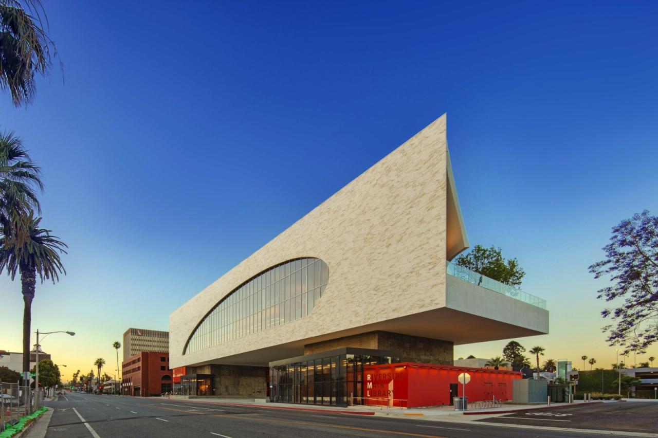 BIM建筑|Riverside 市立图书馆 / Johnson Favaro