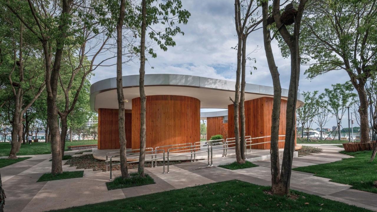BIM建筑|梁子湖长岭渡口景观公厕 / 原榀建筑