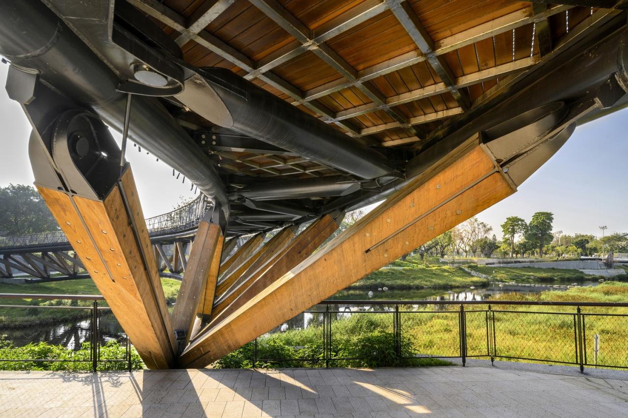 BIM建筑|月见桥 / HWCA Huai-Wen Chang Architect