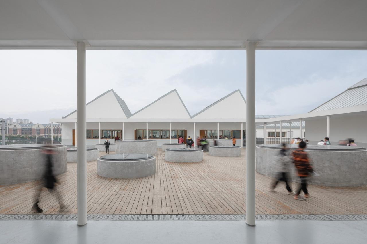 BIM建筑|平行与光的学校——青衣江路小学校 / 迹·建筑事务所（TAO）