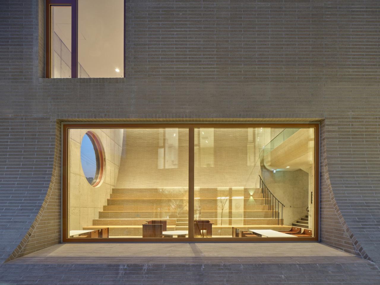 BIM建筑|流水墙体，泰瑞咖啡馆 / NAMELESS Architecture