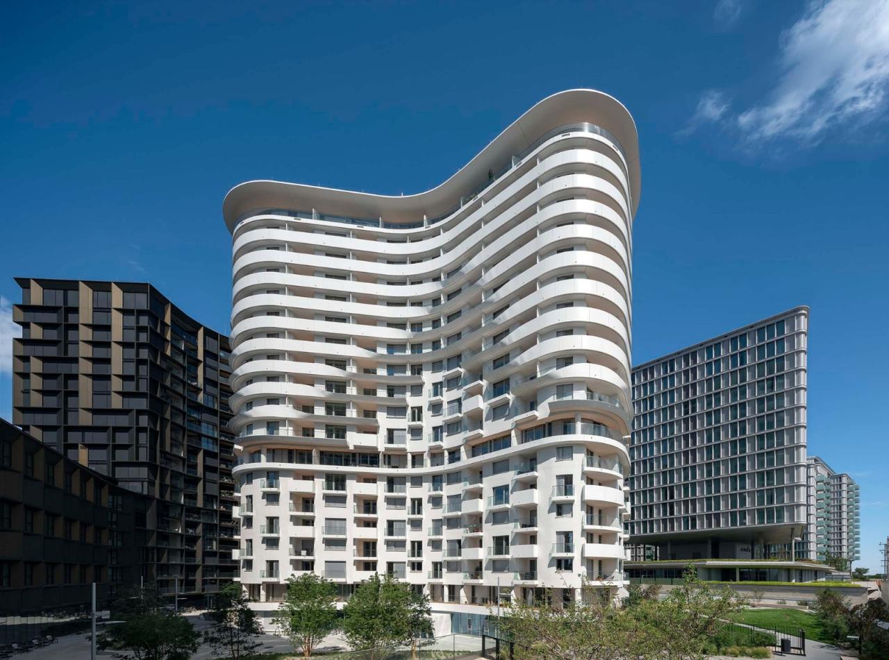 BIM建筑|贝尔维尤塔 / 蓝天组