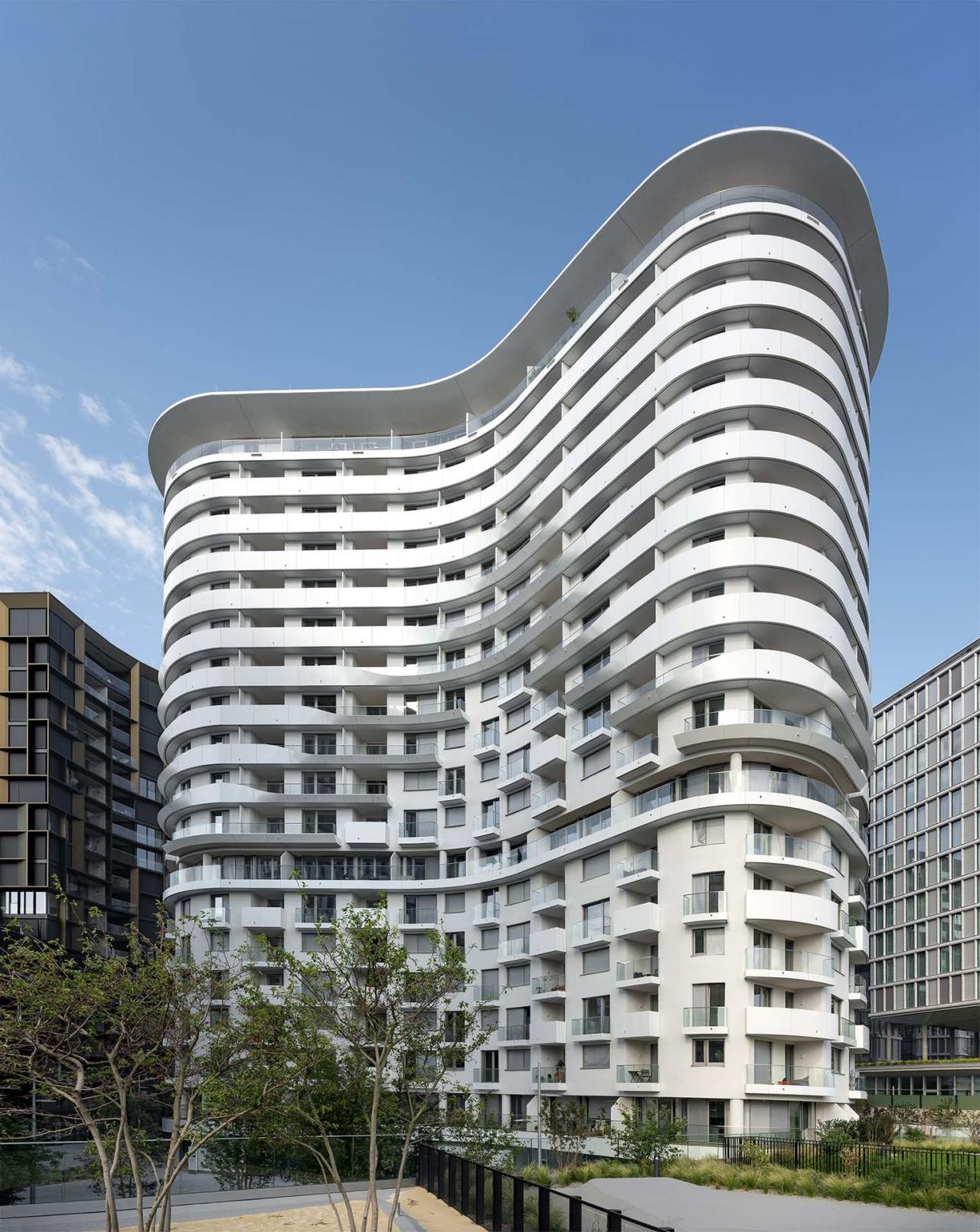 BIM建筑|贝尔维尤塔 / 蓝天组