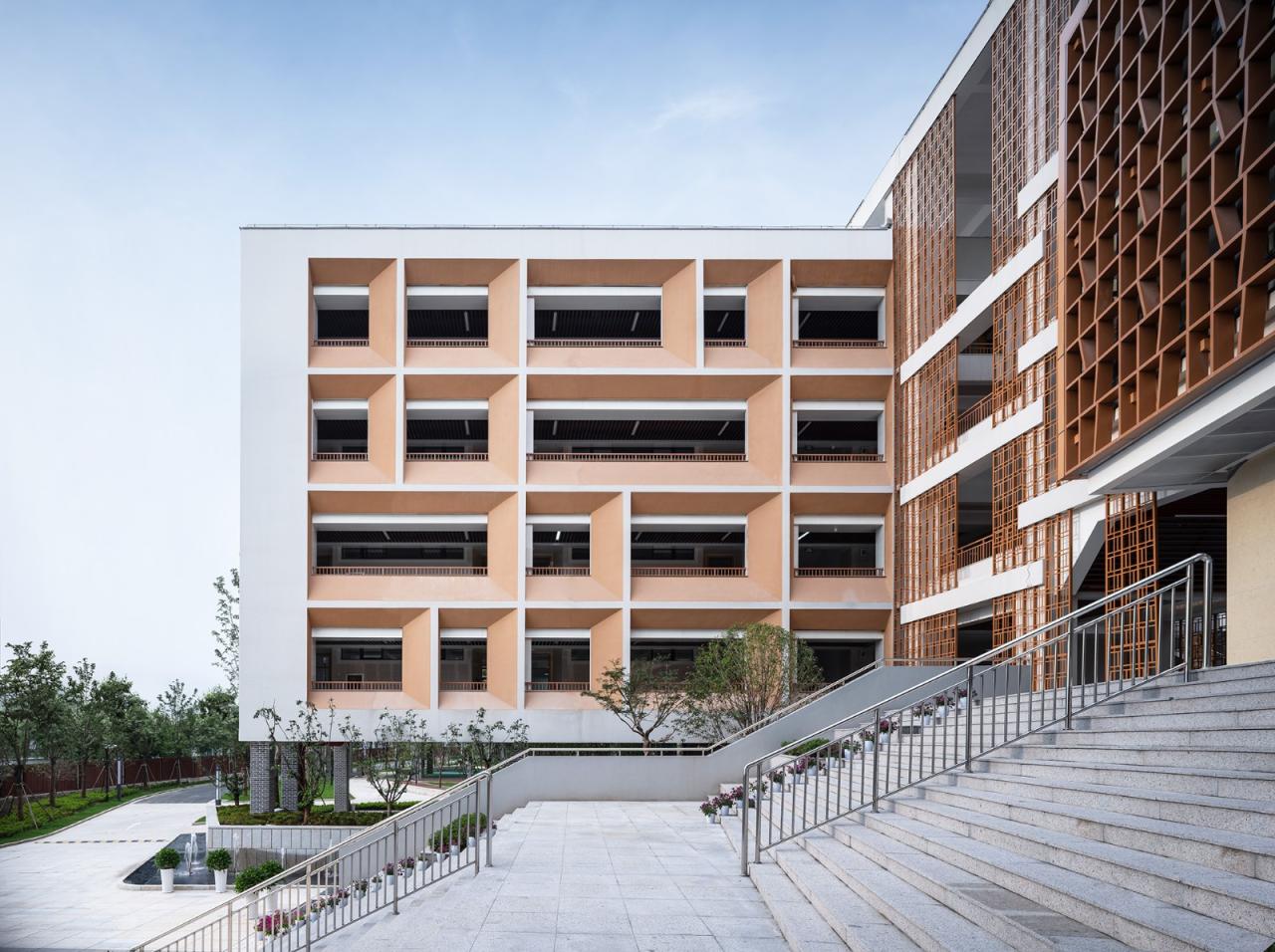 BIM建筑|开放式教育园林——宁波万科潘火实验中学 / UA尤安设计