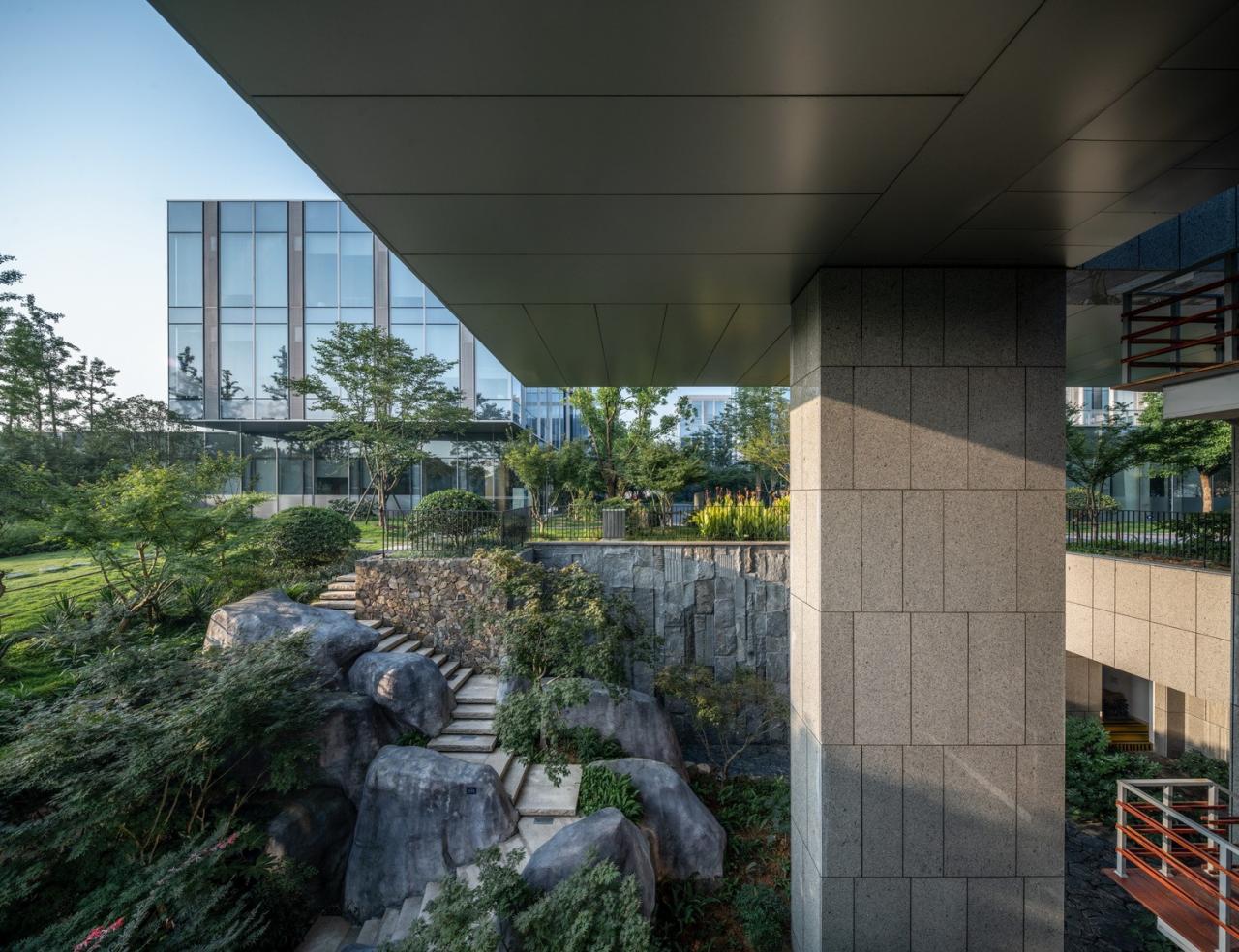 BIM建筑|杭州恩宝办公园区：秩序与自由 / gad