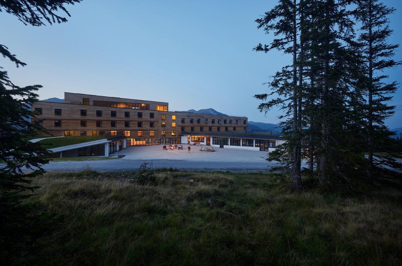 BIM建筑|Gerlos 青年旅社 / lechner & lechner architects