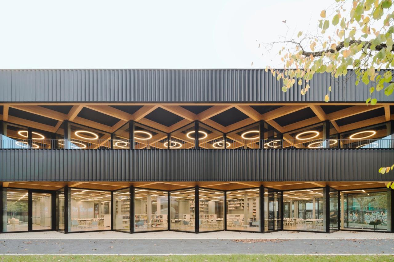 BIM建筑|旋转45度，校园食堂与媒体中心 / wulf architekten