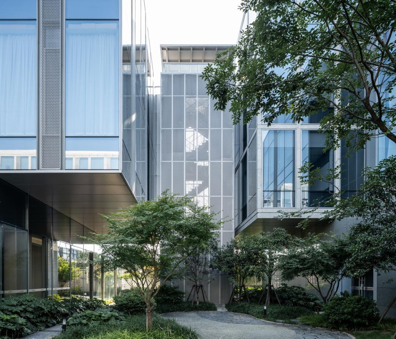 BIM建筑|杭州恩宝办公园区：秩序与自由 / gad