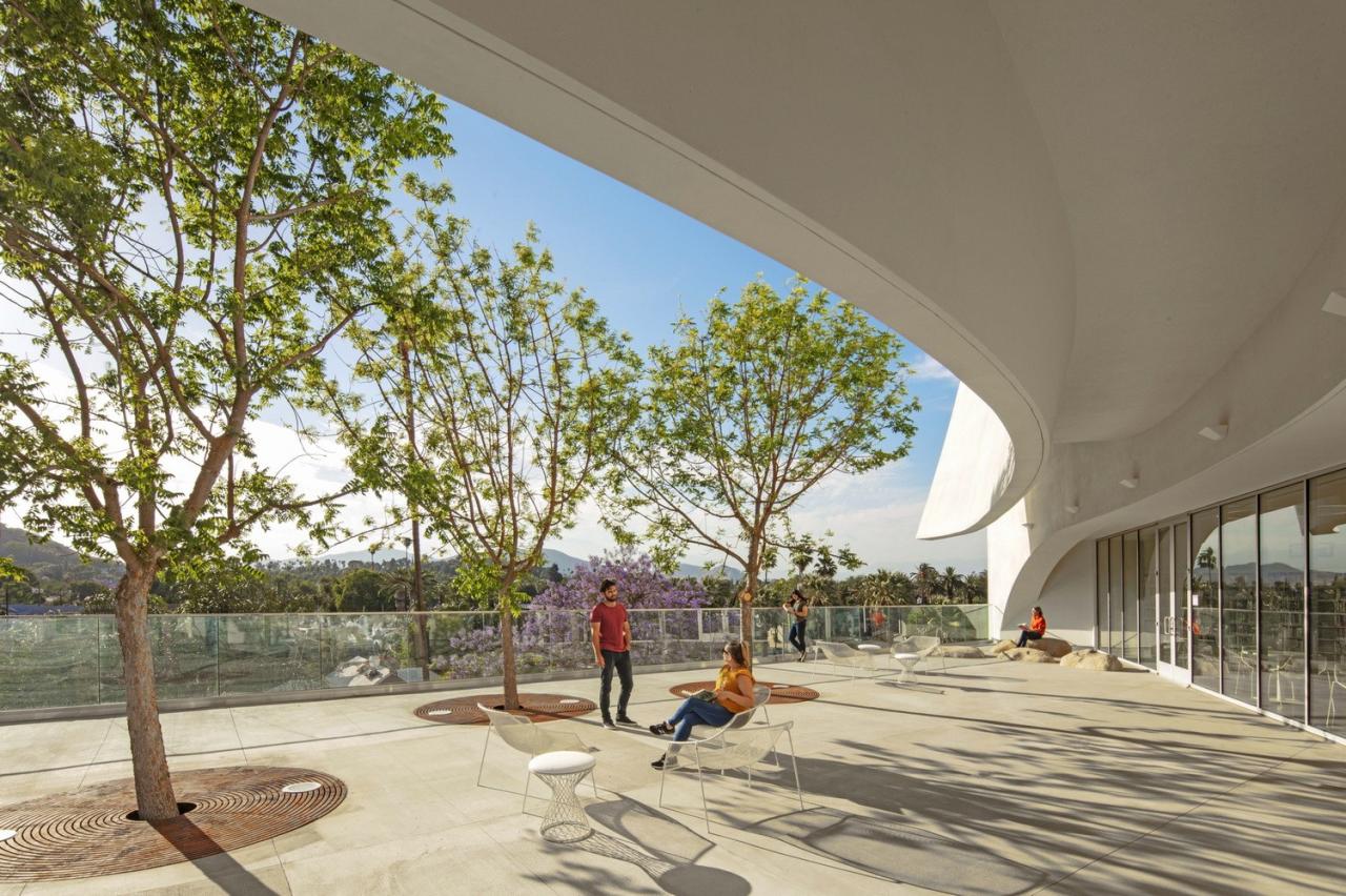 BIM建筑|Riverside 市立图书馆 / Johnson Favaro