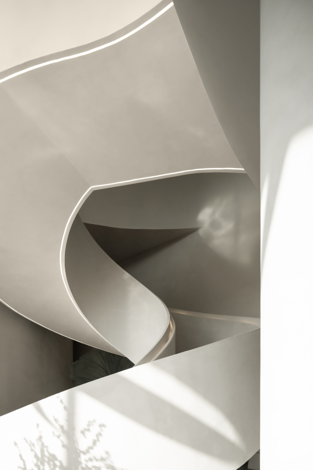 BIM建筑|丝带萦绕于山林间的遐想-昆明华侨城 ▪ 滇中乐活城社区中心 / 成执设计