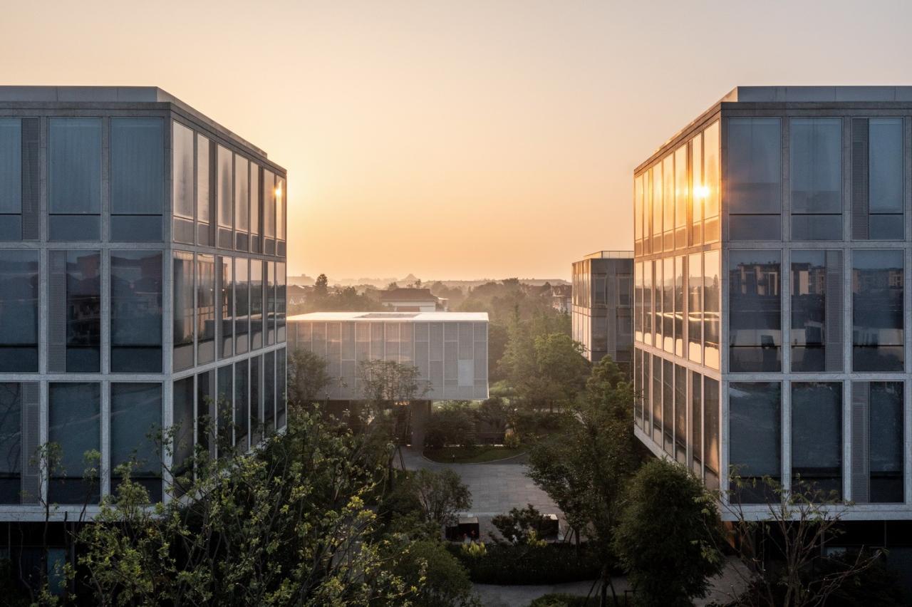 BIM建筑|杭州恩宝办公园区：秩序与自由 / gad