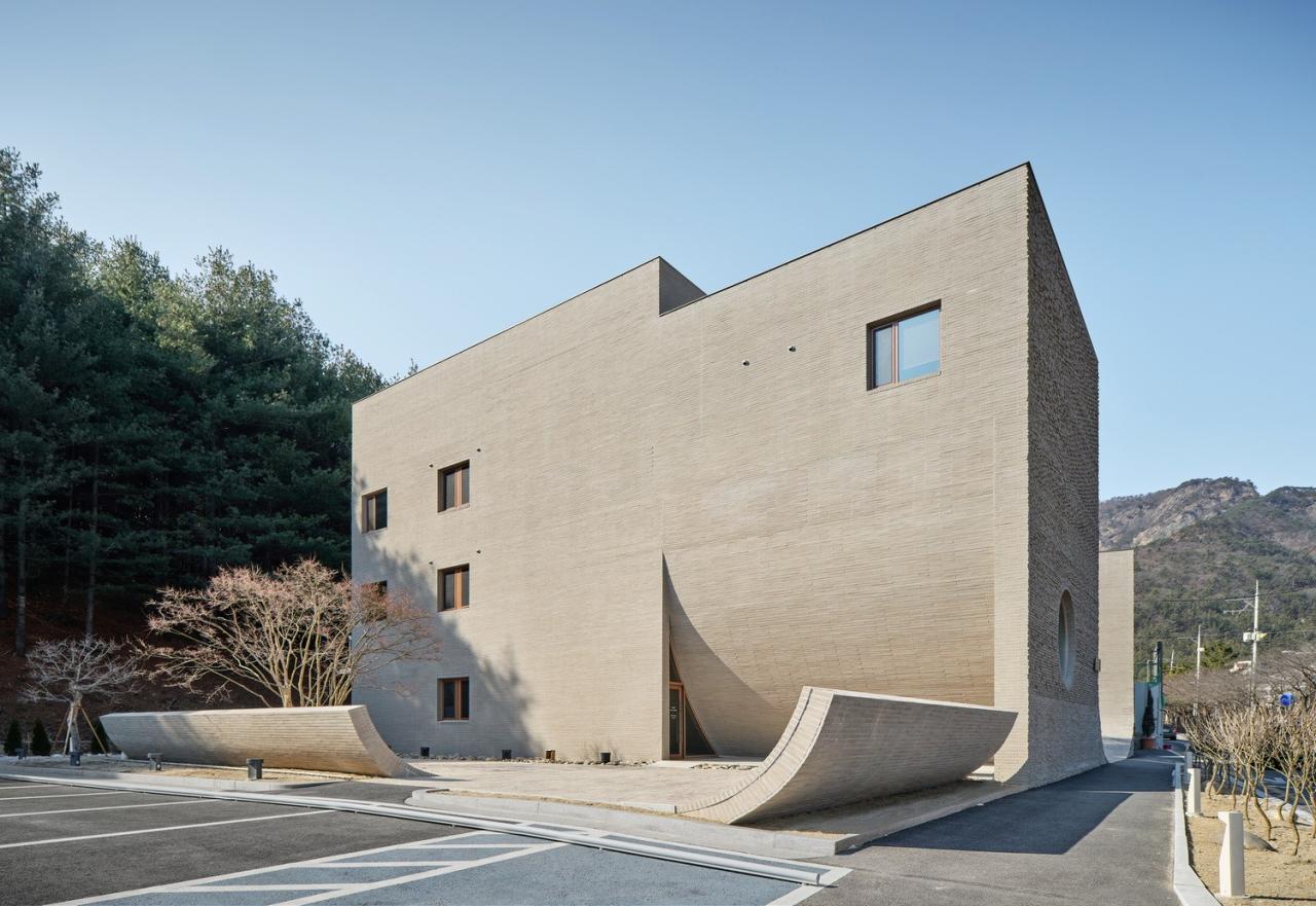 BIM建筑|流水墙体，泰瑞咖啡馆 / NAMELESS Architecture