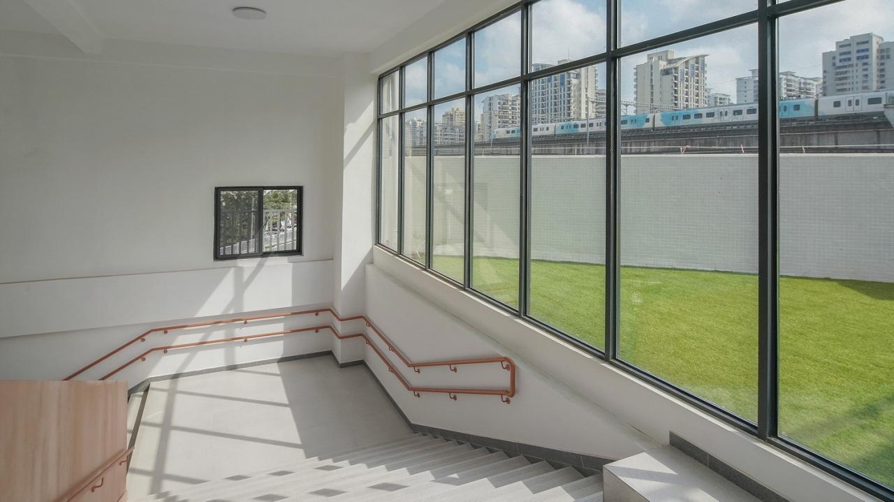 BIM建筑|海口山高幼儿园：一座位于高铁站下的幼儿园,如何征服小朋友 / DIKA新作