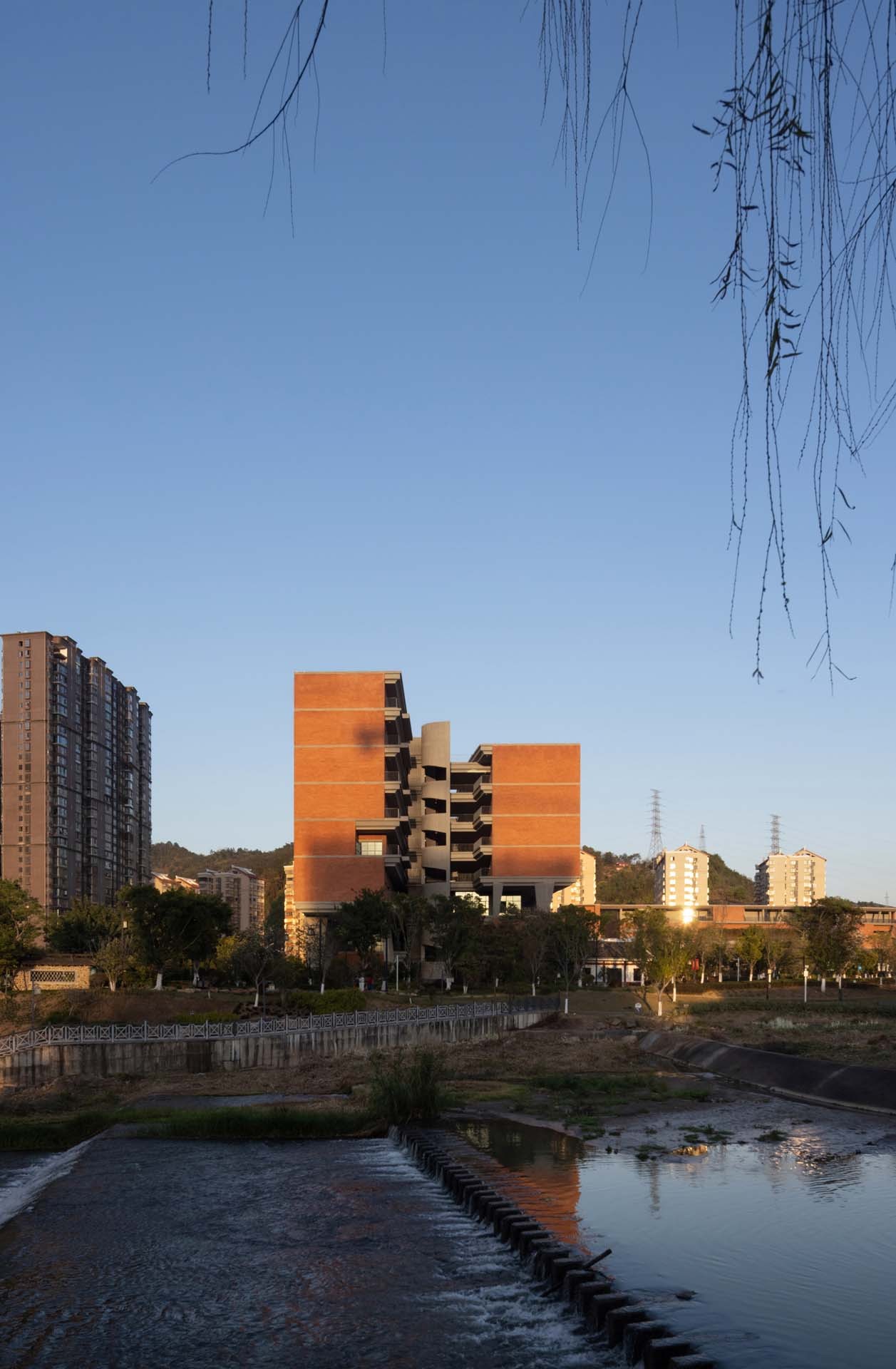 BIM建筑|龙岩工人文化宫 / 天津华汇