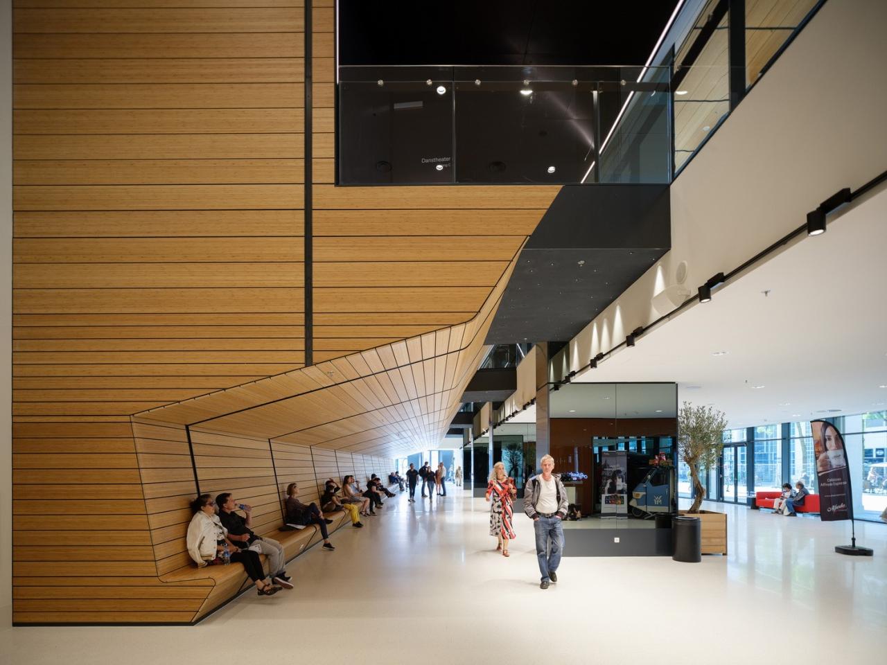 BIM建筑|Amare 表演艺术中心，海牙文化之家 / NOAHH