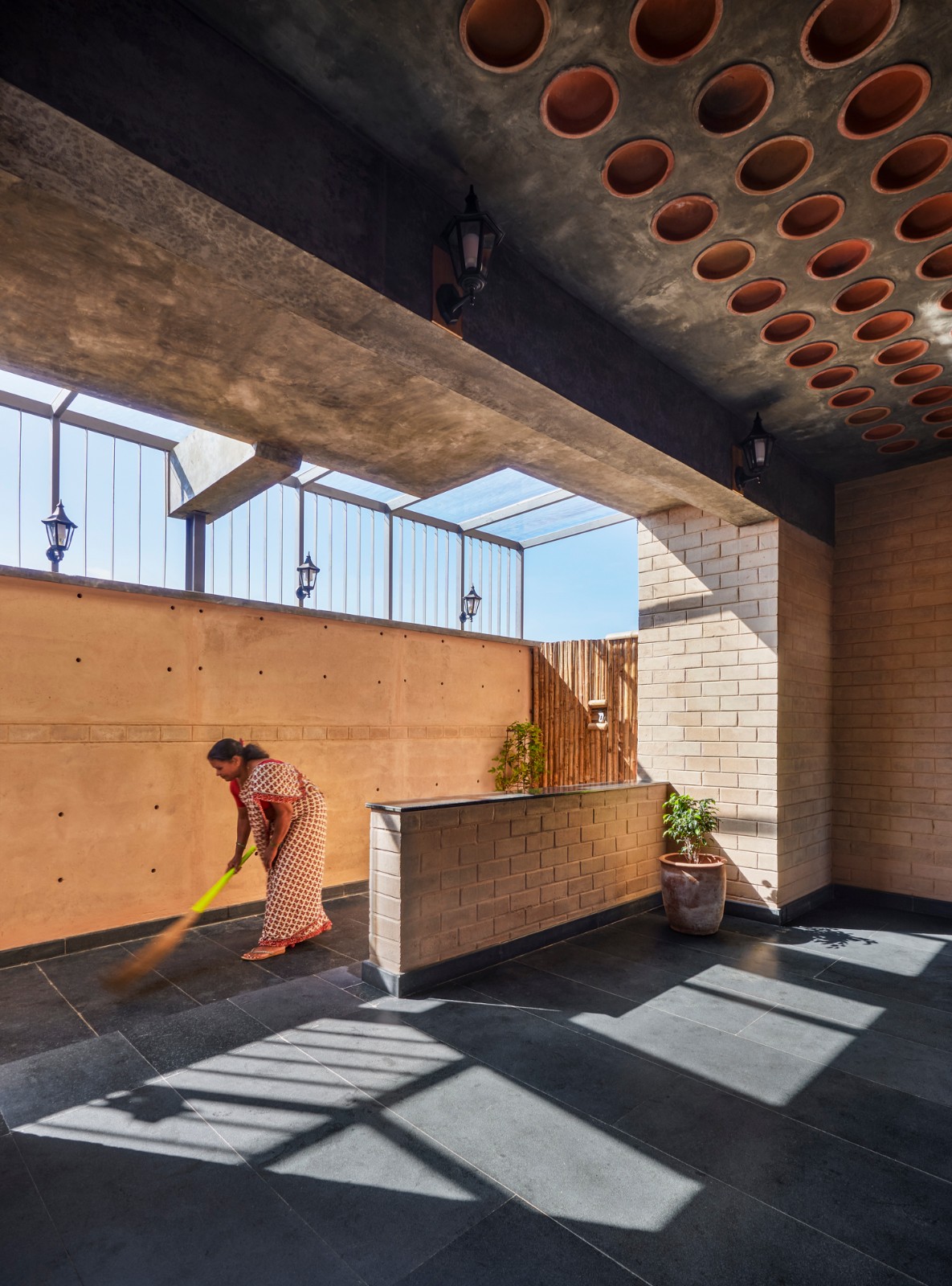 BIM建筑|本土材料与传统工艺，Sunyata 生态酒店 / Design Kacheri