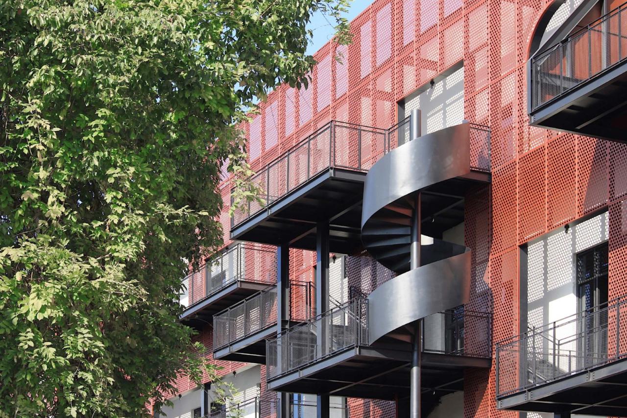 BIM建筑|华谊万创·新所迷宫墙 / 行之建筑设计事务所