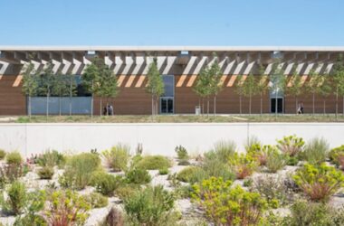 BIM建筑|福斯特在法国设计彩色混凝土博物馆-BIM建筑网