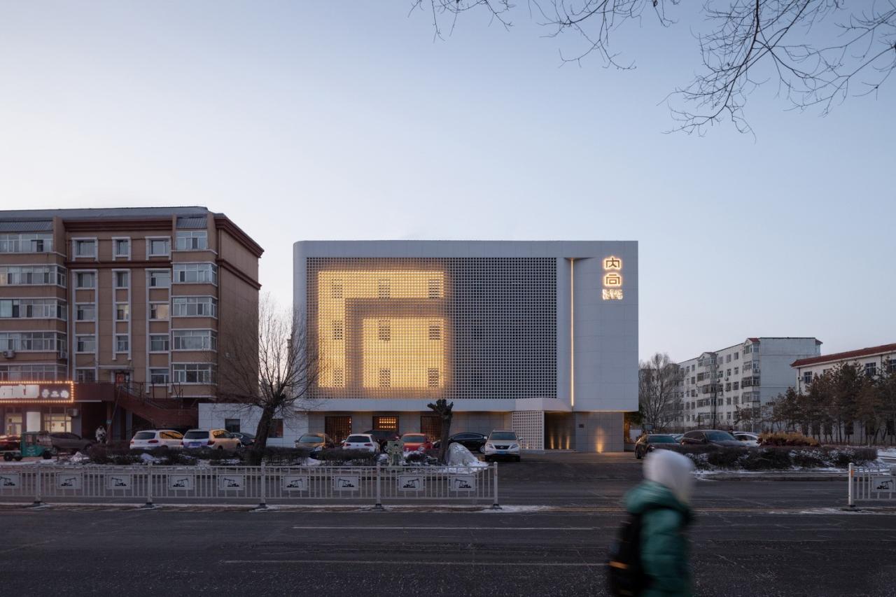 BIM建筑|内向理疗SPA，大庆 / 素造建筑