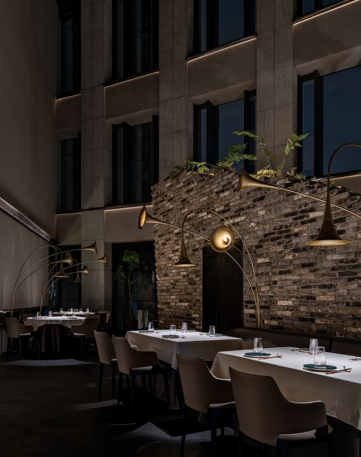 BIM建筑|四季民福上海外滩店 / IN.X屋里门外设计