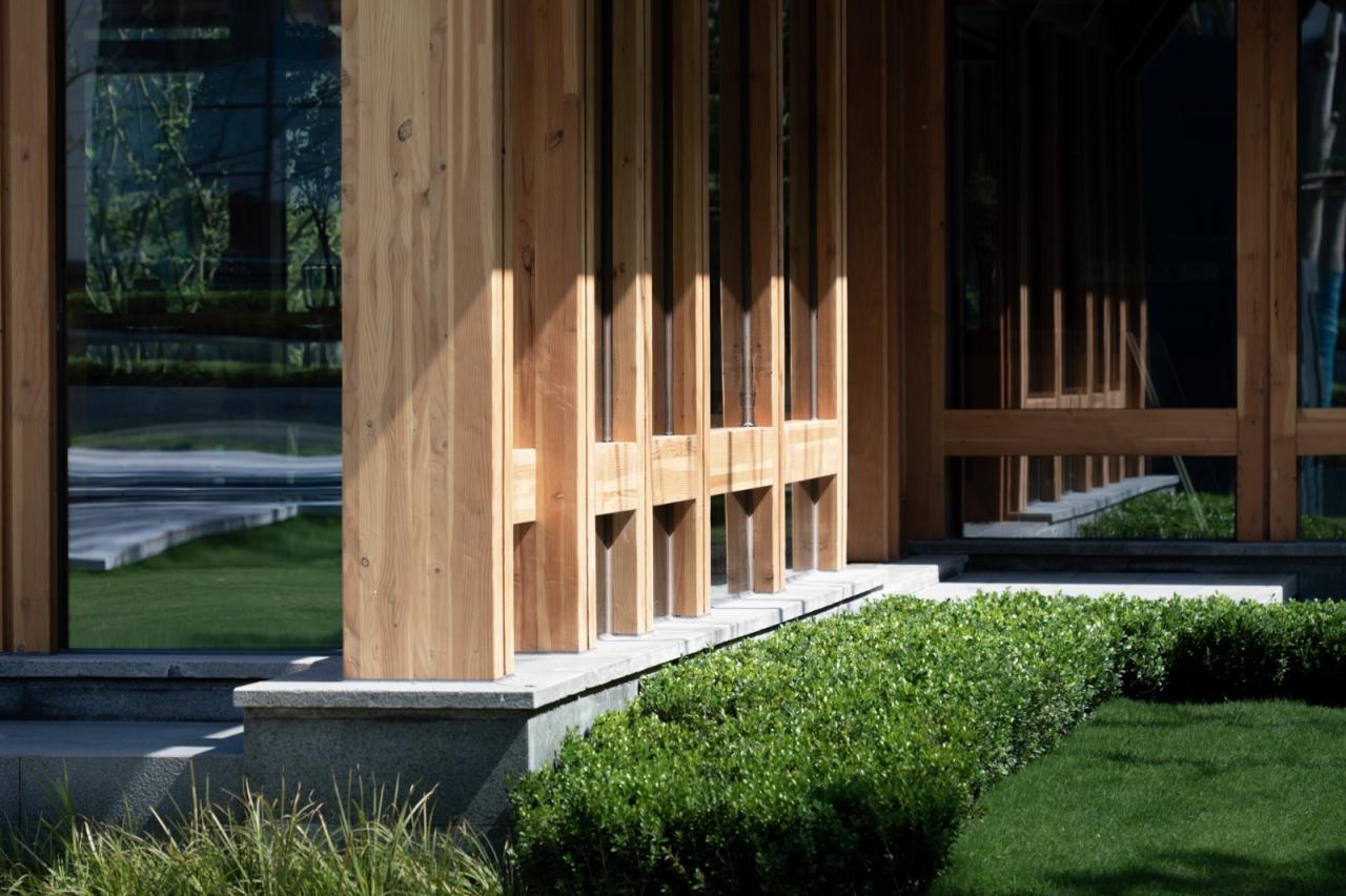 BIM建筑|谦逊朴实，但精工细琢的“暖建筑”：大地国际生命科学园咖啡厅 / 隽执科技