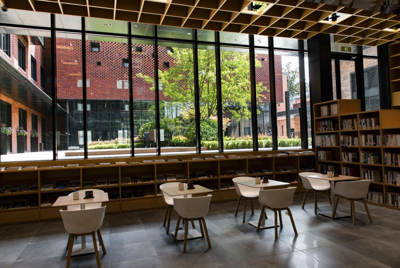 BIM建筑|护城河上的一段记忆迭代：总部办公楼更新 / 北京城建设计发展集团股份有限公司