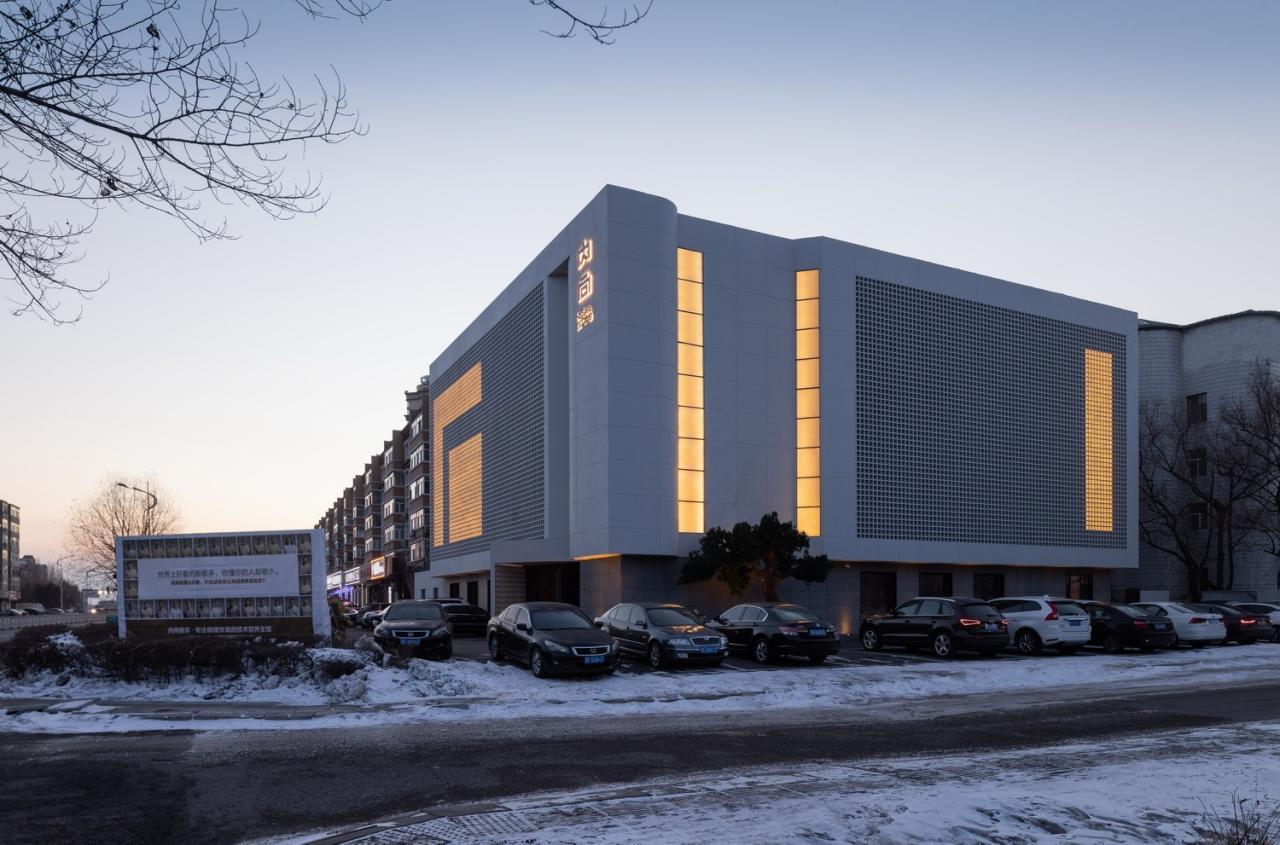 BIM建筑|内向理疗SPA，大庆 / 素造建筑