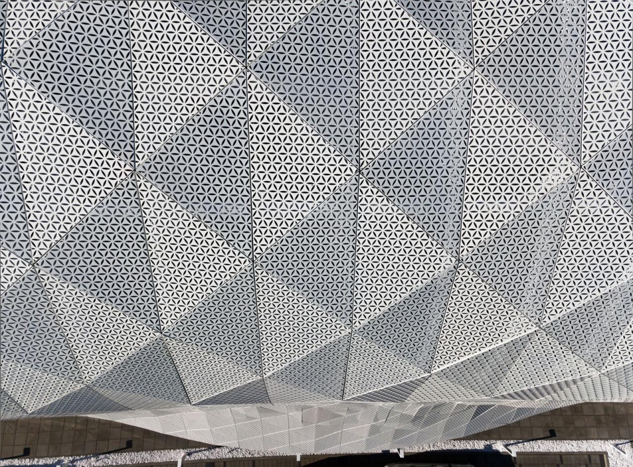 BIM建筑|疗养小镇的‘浪潮’，医疗研究中心 / FAAB