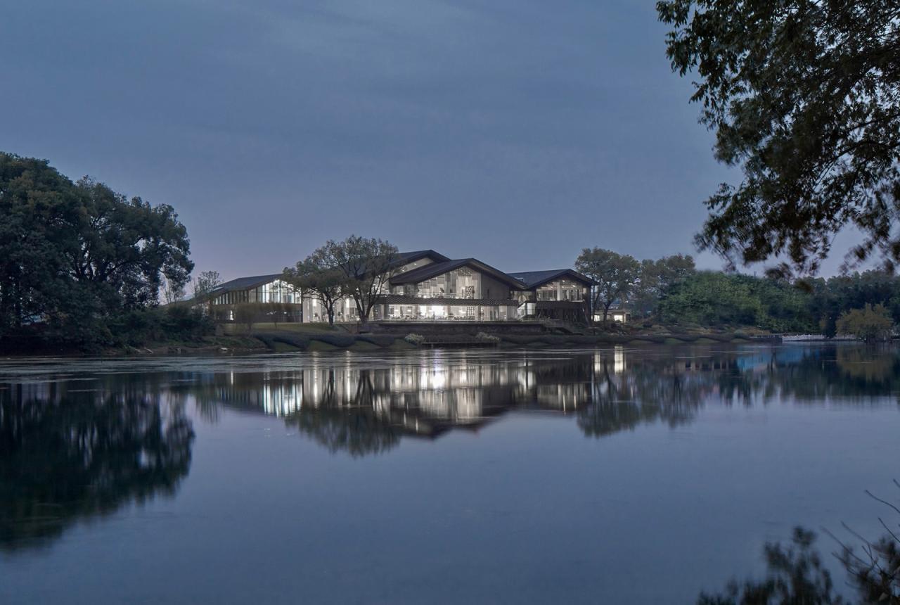 BIM建筑|山水间的“负空间”营造 ——漓江文化旅游度假区塔山会馆 / UA尤安设计