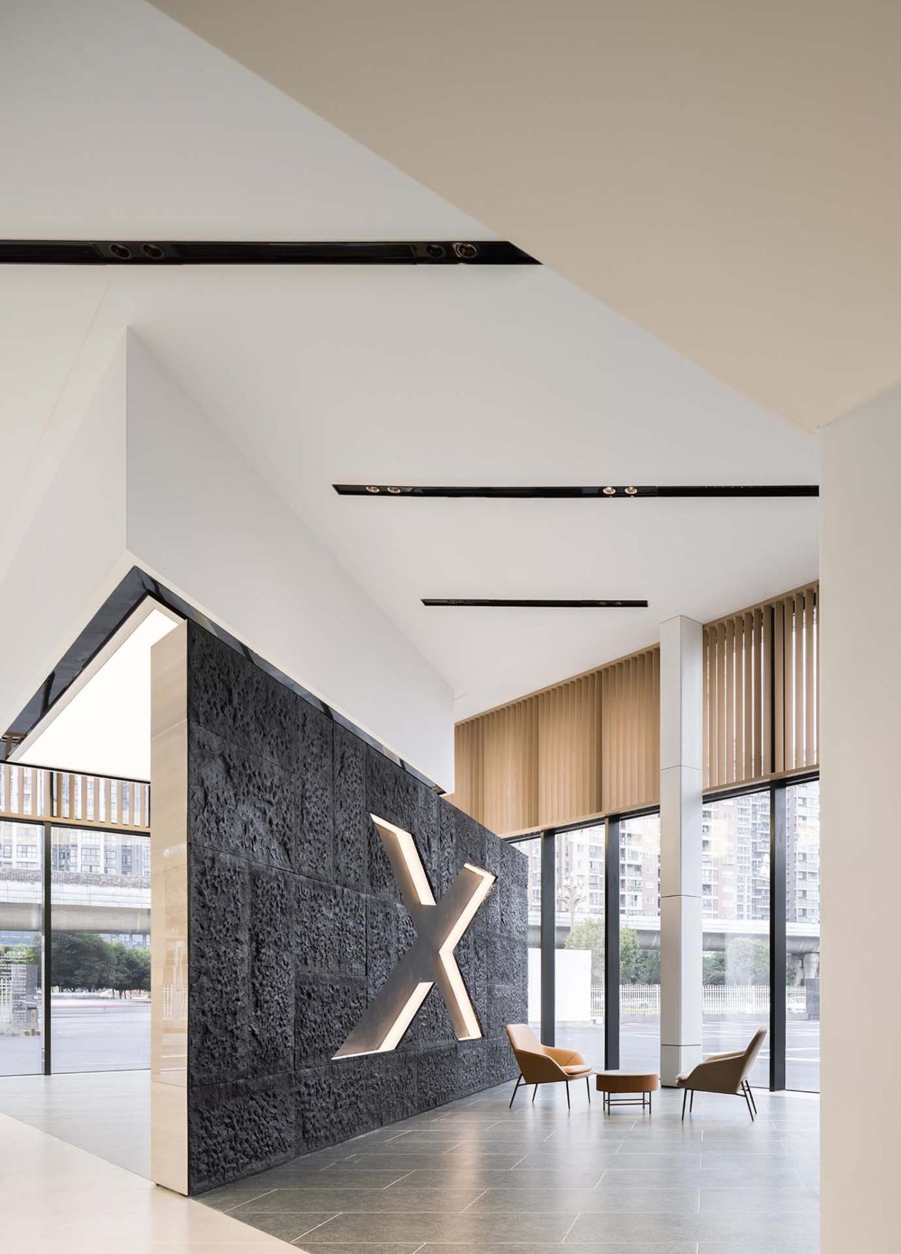 BIM建筑|成都BMW宝马体验中心 / 朱海博建筑设计事务所