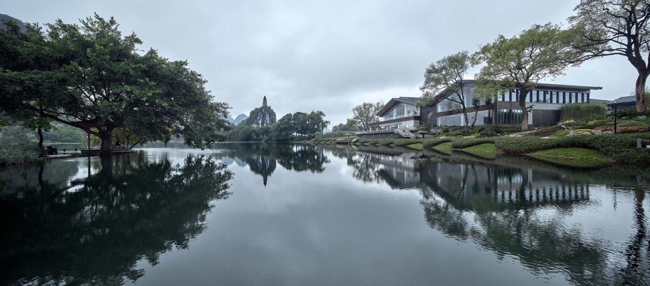 BIM建筑|山水间的“负空间”营造 ——漓江文化旅游度假区塔山会馆 / UA尤安设计
