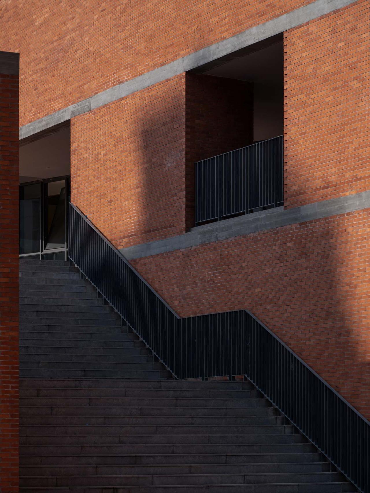 BIM建筑|龙岩工人文化宫 / 天津华汇