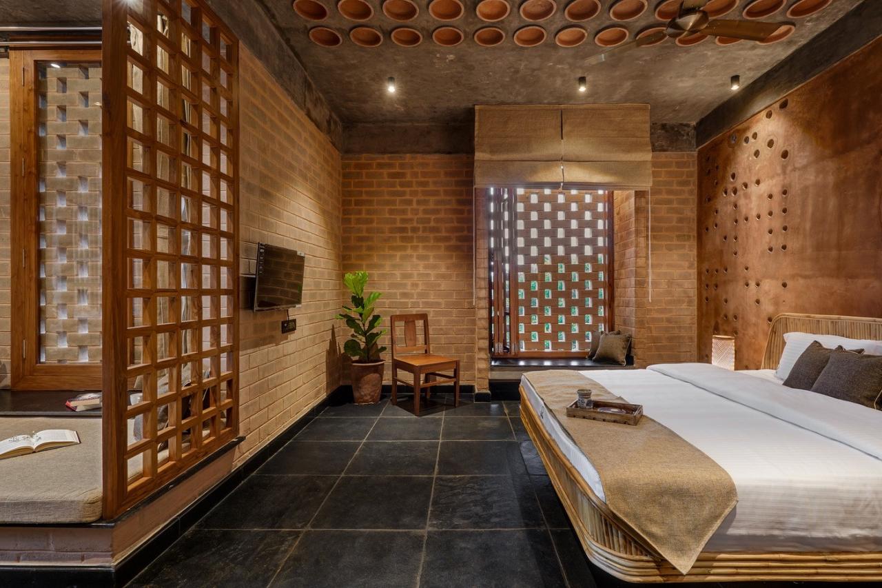 BIM建筑|本土材料与传统工艺，Sunyata 生态酒店 / Design Kacheri