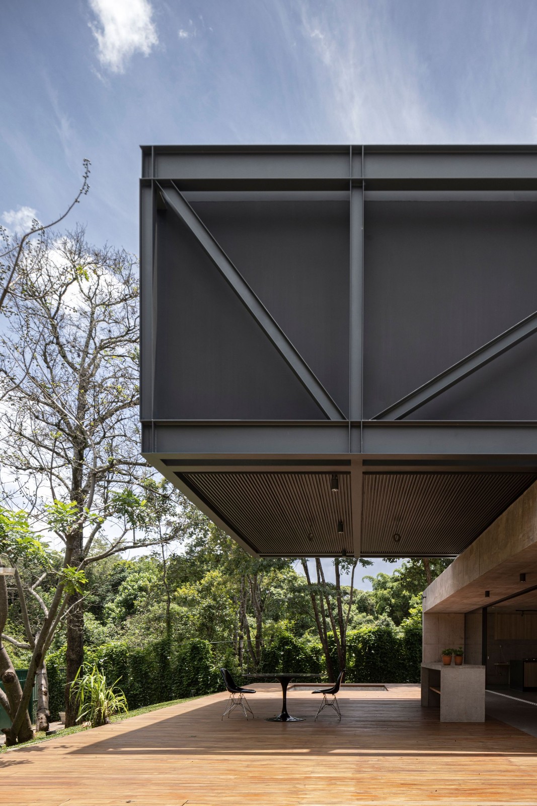 BIM建筑|拼接式住宅：Habka 之家 / Estúdio MRGB