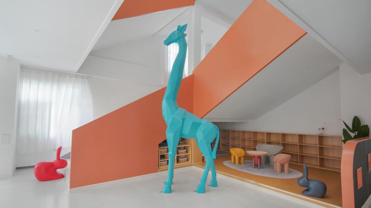 BIM建筑|海口山高幼儿园：一座位于高铁站下的幼儿园,如何征服小朋友 / DIKA新作