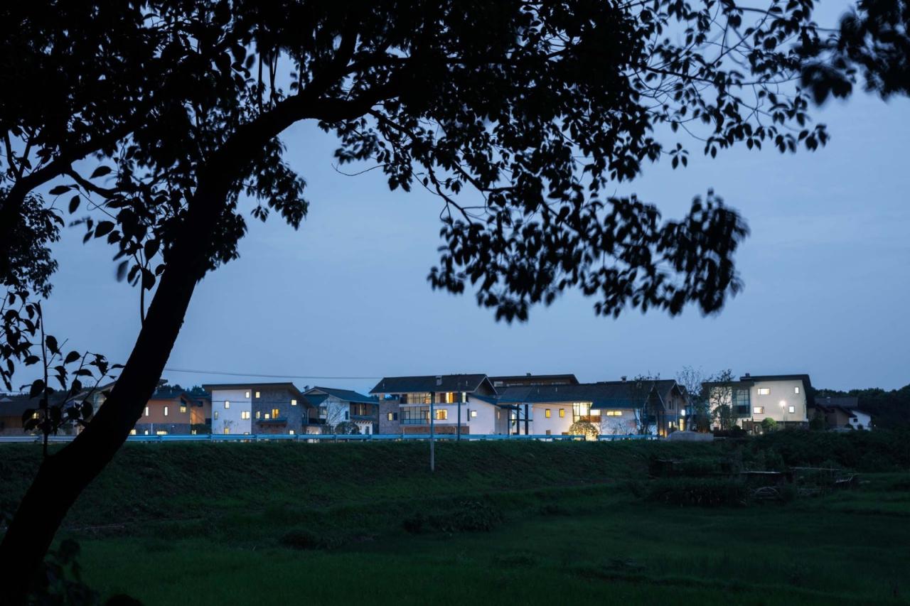 BIM建筑|汨罗“端午人家”乡村安置聚落 / 造作建筑工作室