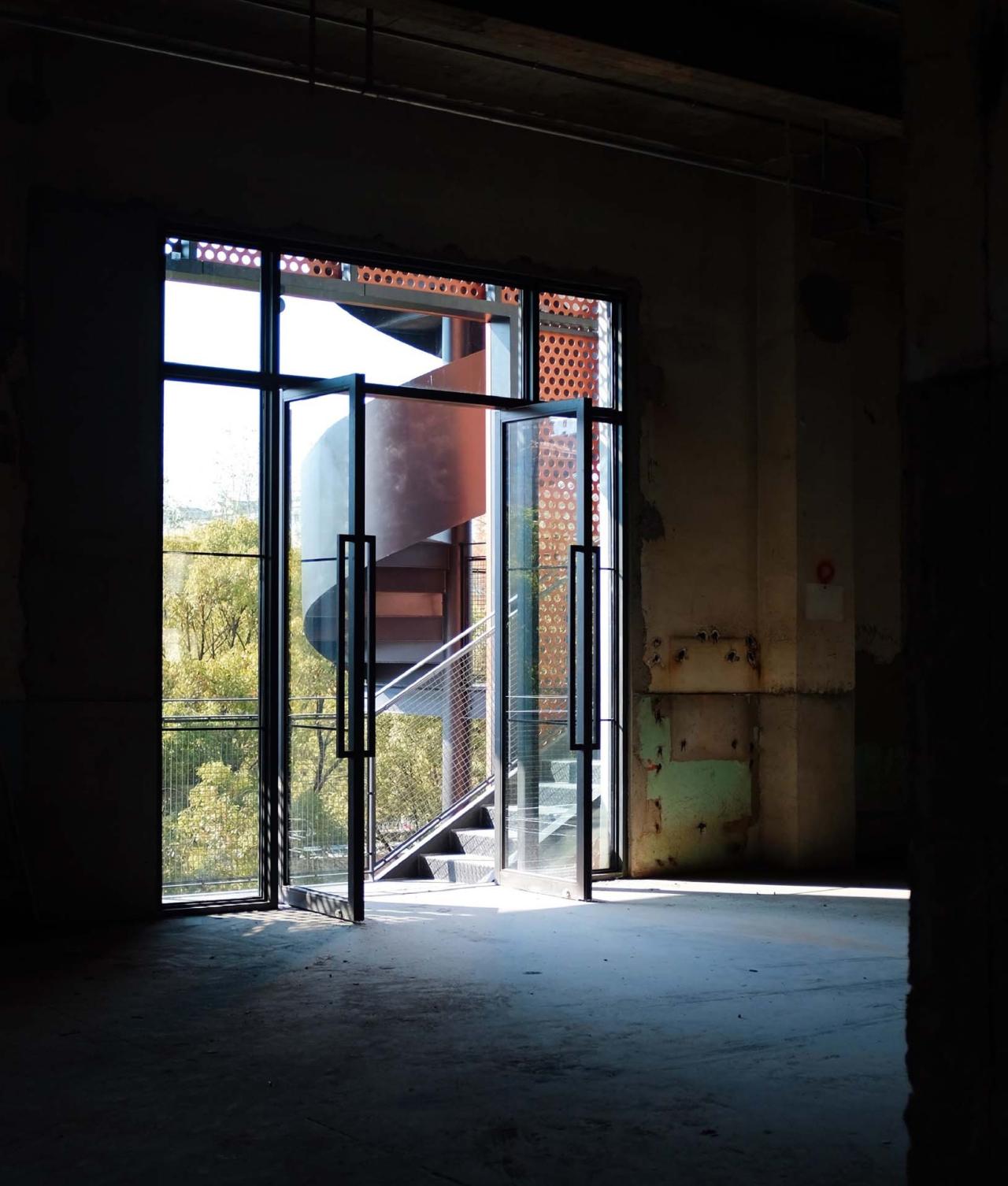 BIM建筑|华谊万创·新所迷宫墙 / 行之建筑设计事务所