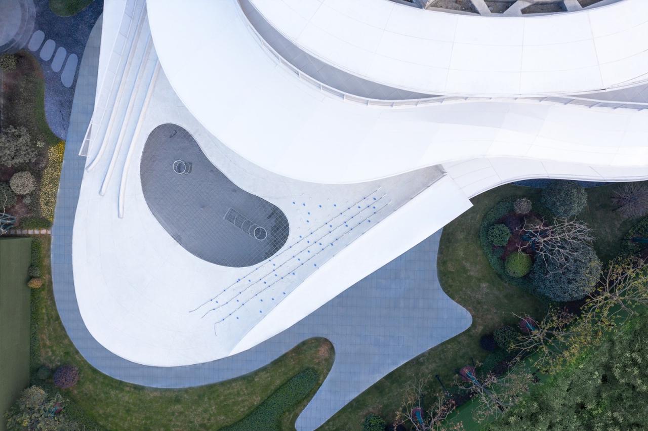 BIM建筑|行云漫步：长沙桂语雲峯 / ZWA卓时水石